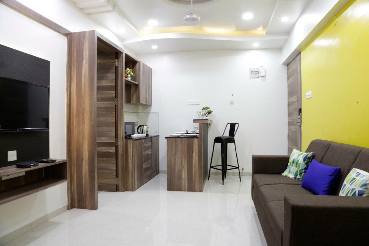 Emerald Vista Luxury Suites Pune Bagian luar foto