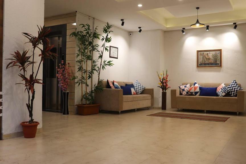 Emerald Vista Luxury Suites Pune Bagian luar foto