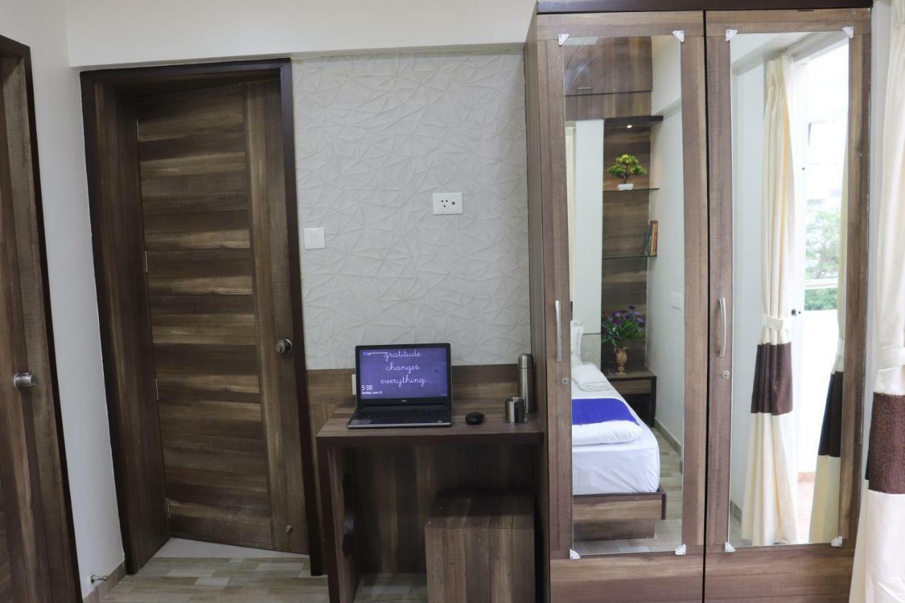 Emerald Vista Luxury Suites Pune Bagian luar foto