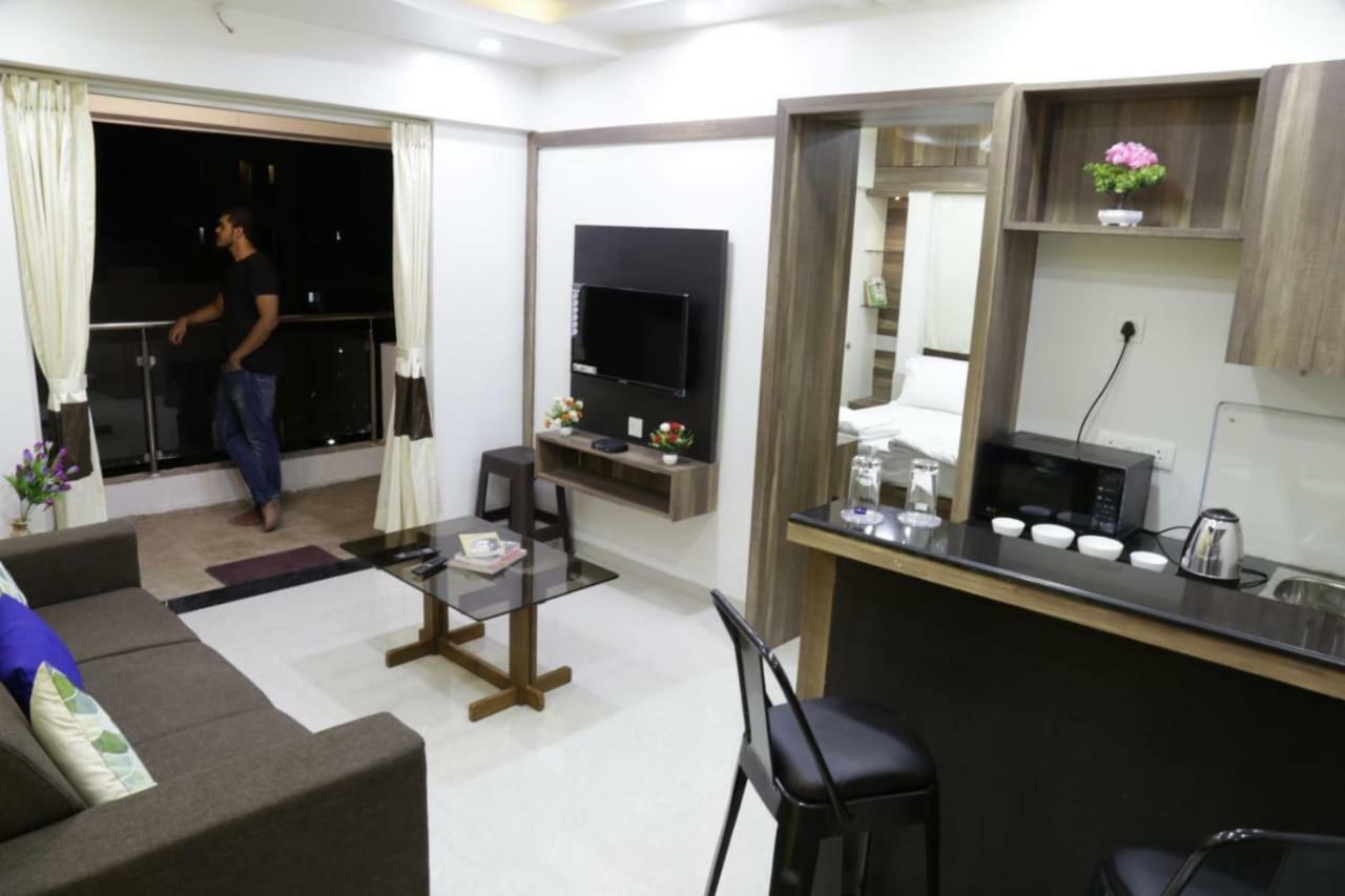 Emerald Vista Luxury Suites Pune Bagian luar foto
